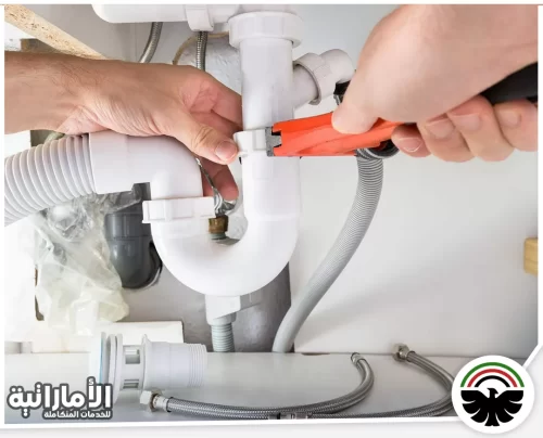 سباك ممتاز في عجمان 0553689103 ركن الابداع سباك في عجمان يقوم بفحص وتصليح الأنابيب لضمان عدم وجود تسربات وتحسين أداء نظام الصرف.