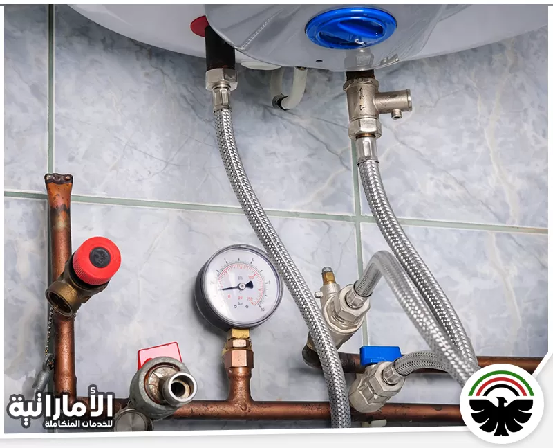 فني صيانة تصليح سخانات في راس الخيمة 0582600901 شركة المؤسسة الاماراتية في شركة المؤسسة الاماراتية يظهر عداد لقياس خزان المياه